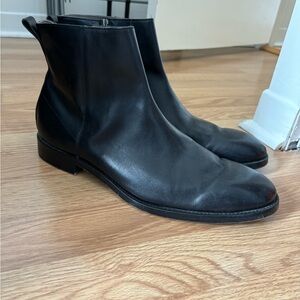 BANANA REPUBLIC CHELSEA BOOTS